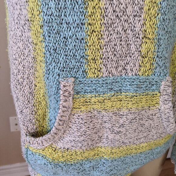 ARITZIA TNA Baja stripe sweater hoodie v neck knit - Picture 6 of 11